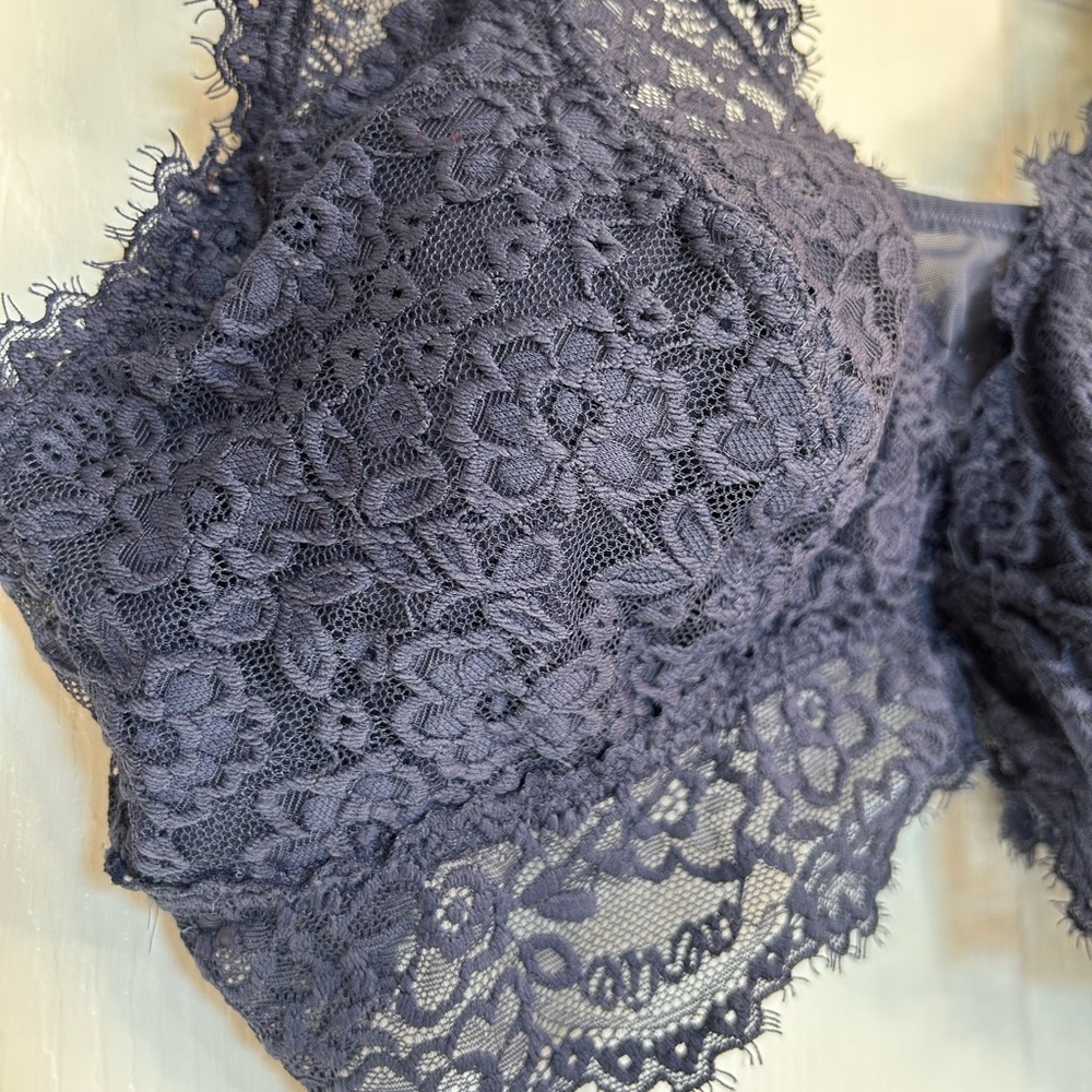 Wireless Lace Bra - Navy - Picture 3 of 12